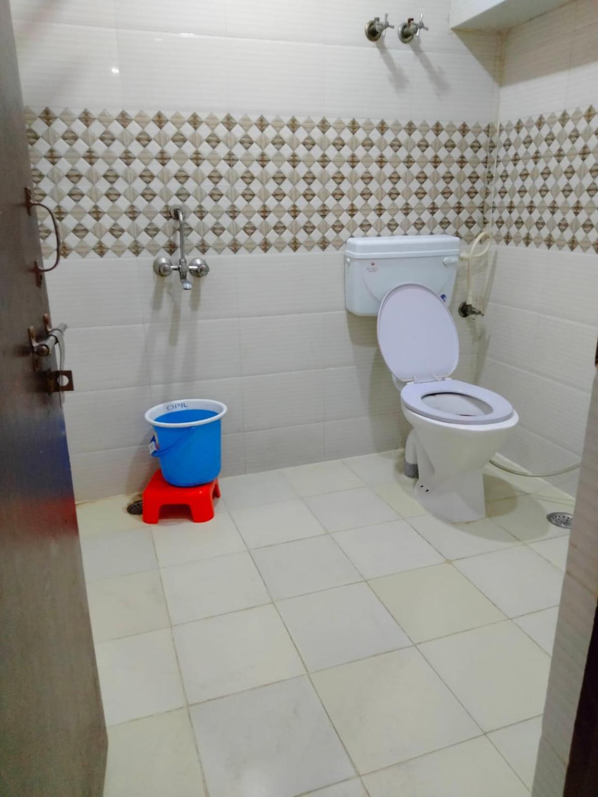 Hotel Atithi Galaxy Kanpur Zewnętrze zdjęcie