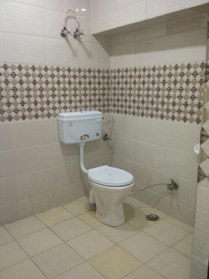 Hotel Atithi Galaxy Kanpur Zewnętrze zdjęcie
