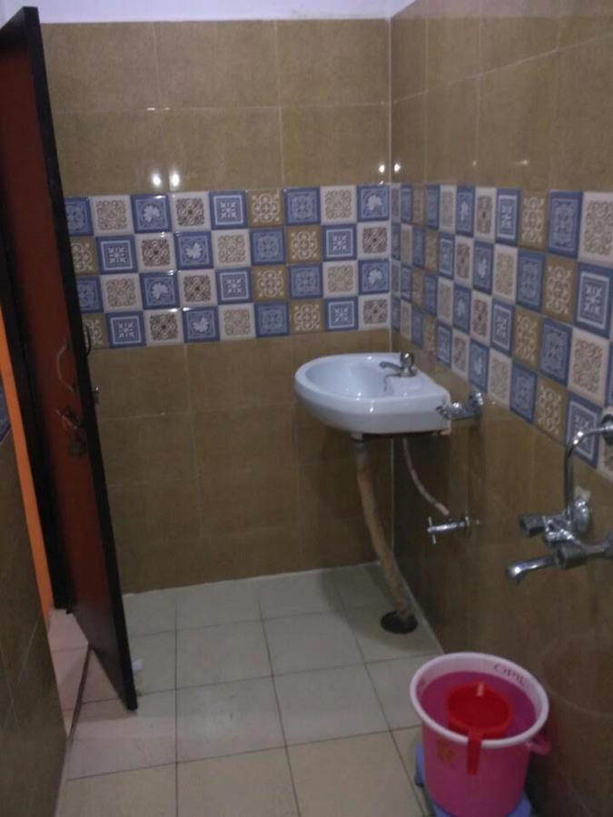 Hotel Atithi Galaxy Kanpur Zewnętrze zdjęcie