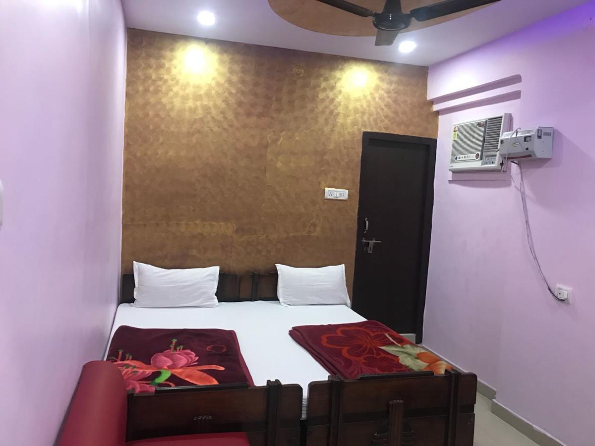 Hotel Atithi Galaxy Kanpur Zewnętrze zdjęcie