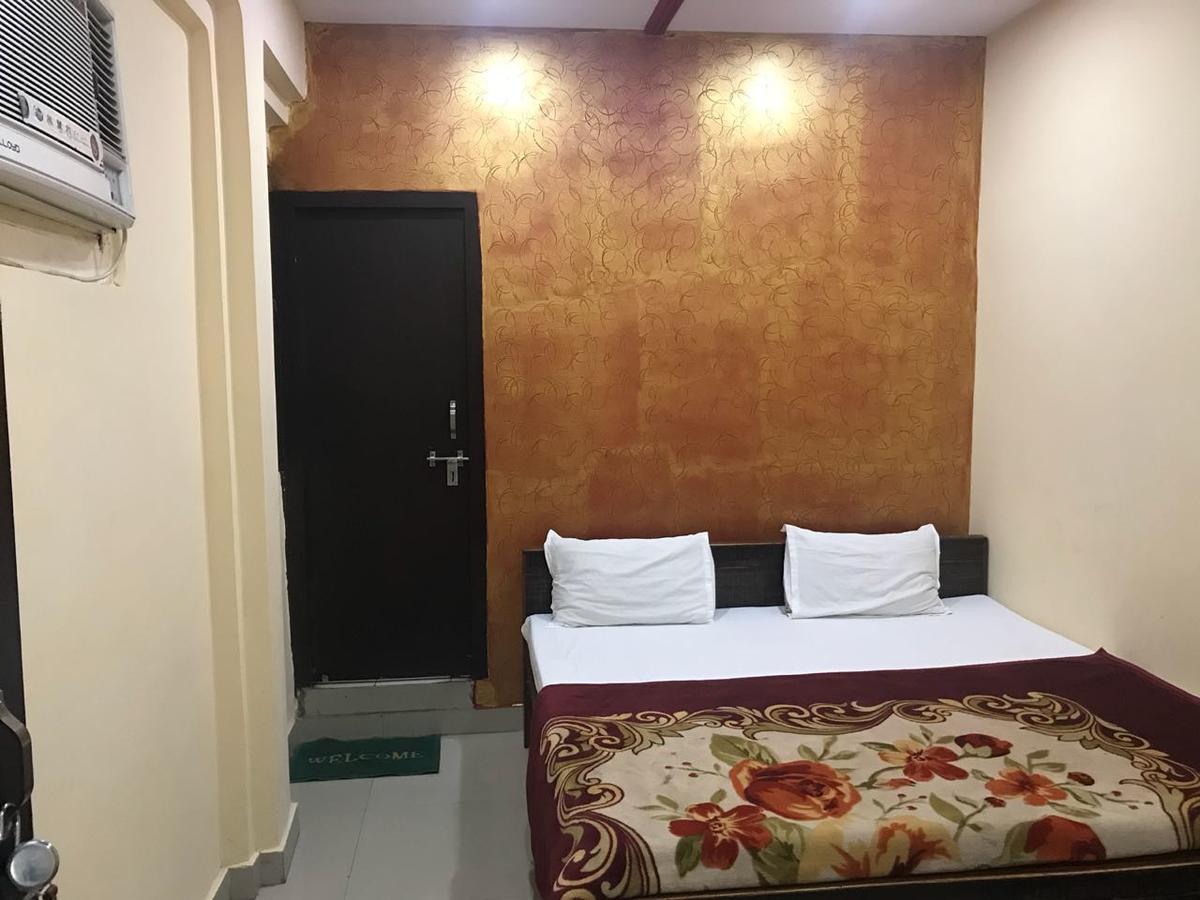 Hotel Atithi Galaxy Kanpur Zewnętrze zdjęcie